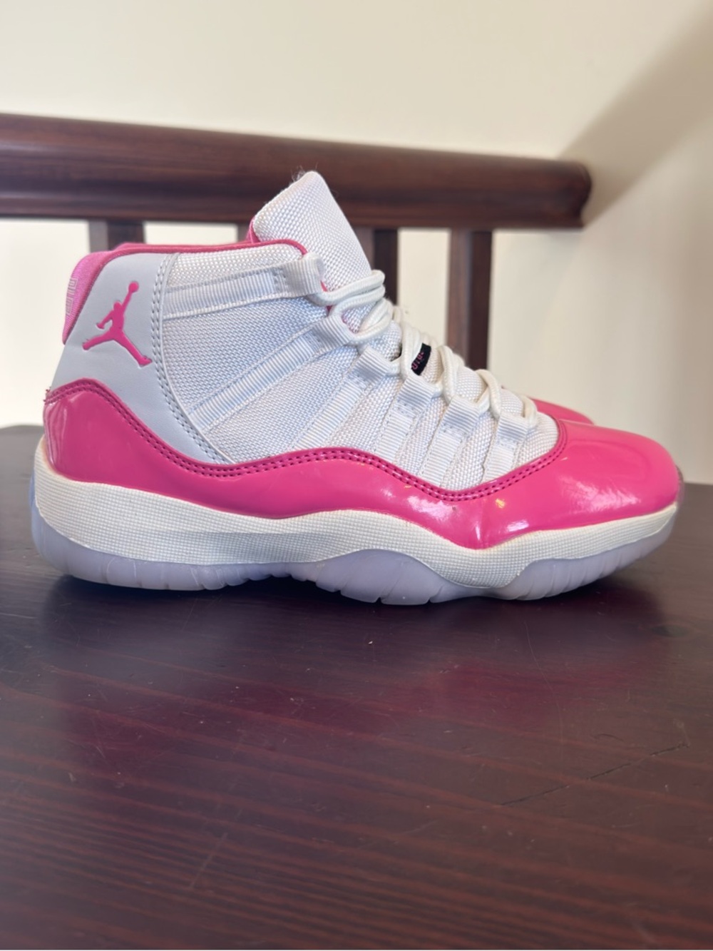 Nike Air Jordan 11 Retro "Barbie Pink" sneakers.  Patent Pink White Youth 5.5 - Picture 6 of 14